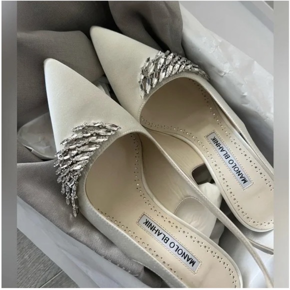 Manolo blahnik terala cream white sling back pumps - Picture 1 of 9